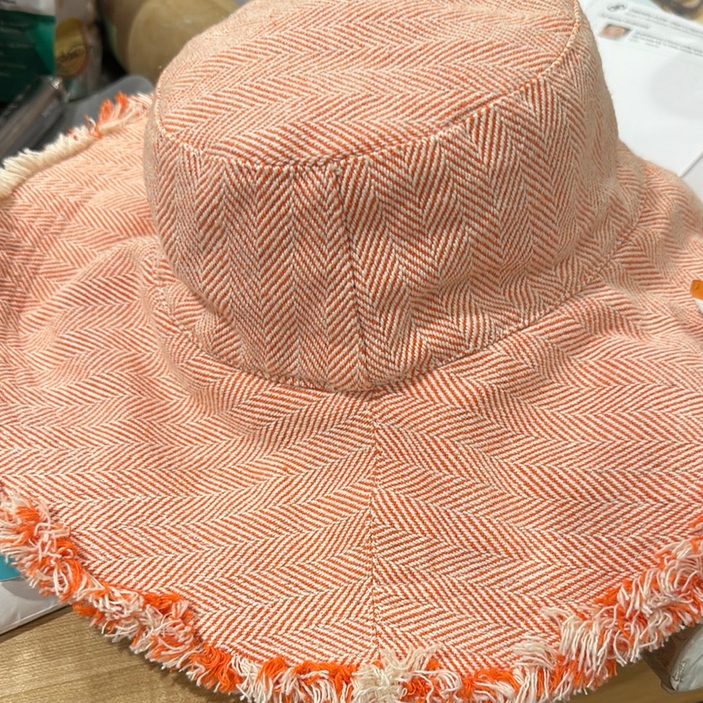 NWOT Anthropologie Orange Frayed Bucket Hat